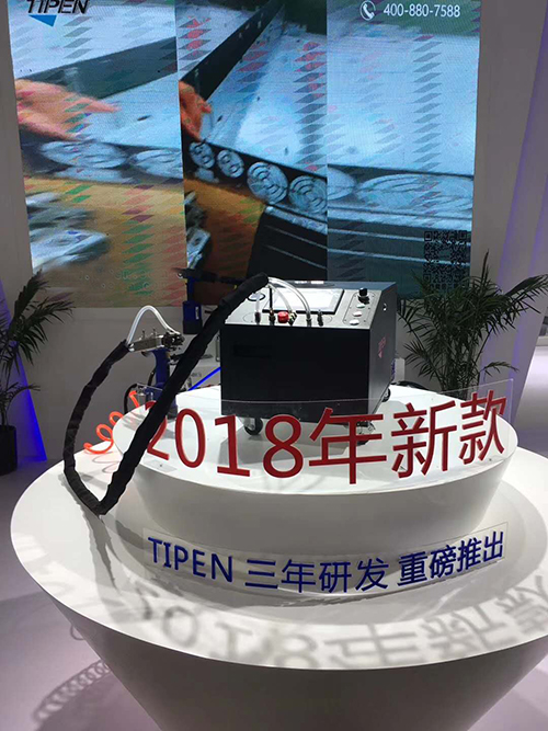 自動鉚釘槍圖片(piàn)展示 自(zì)動鉚釘(dìng)槍圖片展示